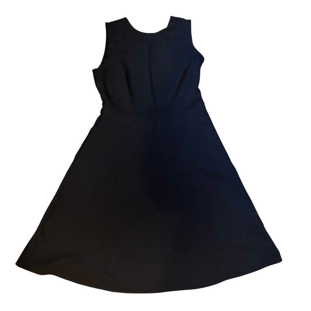 Lands End A Line Black Dress Knee Length Sleeeless V Back Stretch Size 8 - Picture 2 of 7